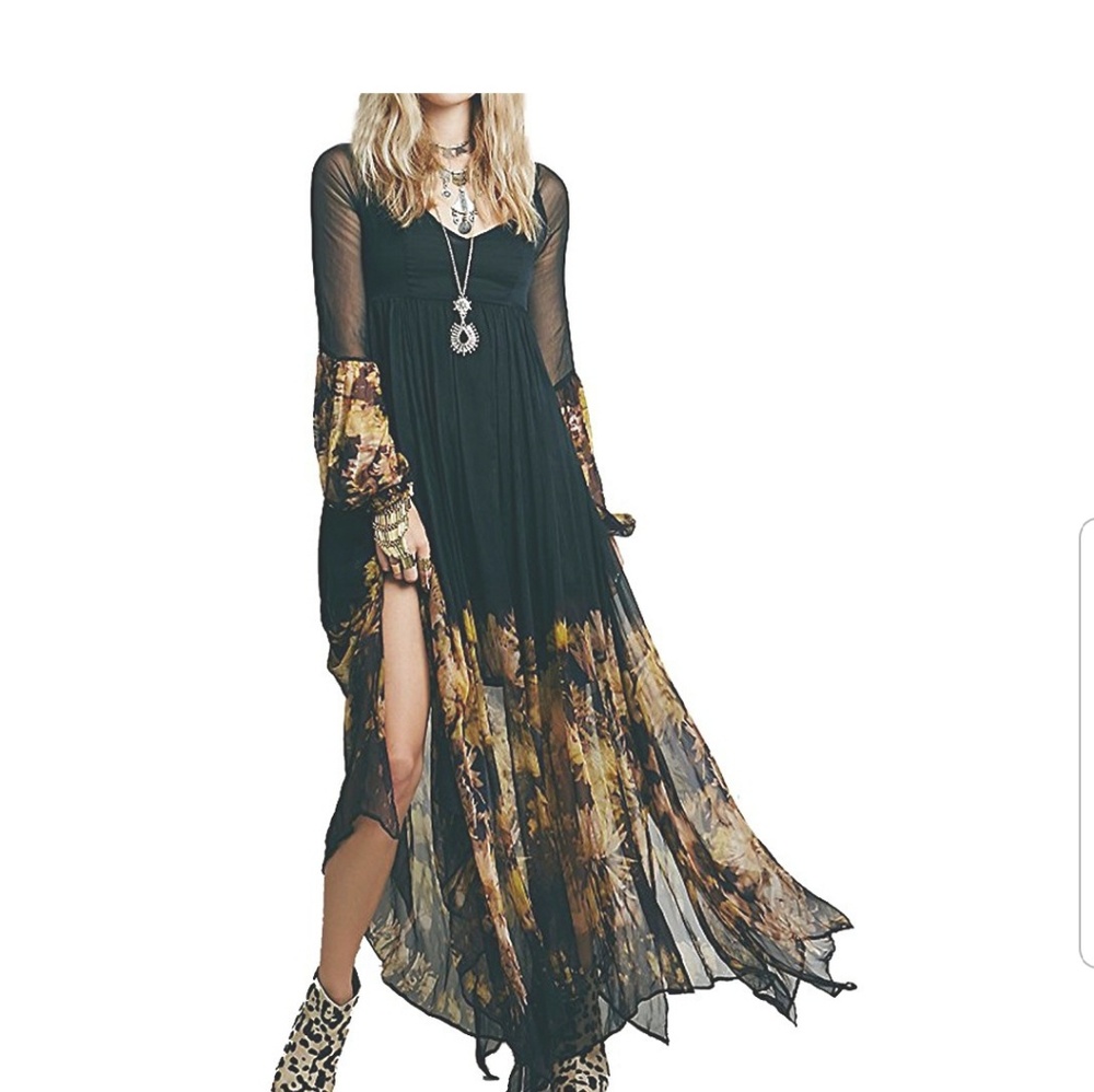 🌞HP 🌞Black and Gold Floral Pleated Maxi Dress - Picture 2 of 6